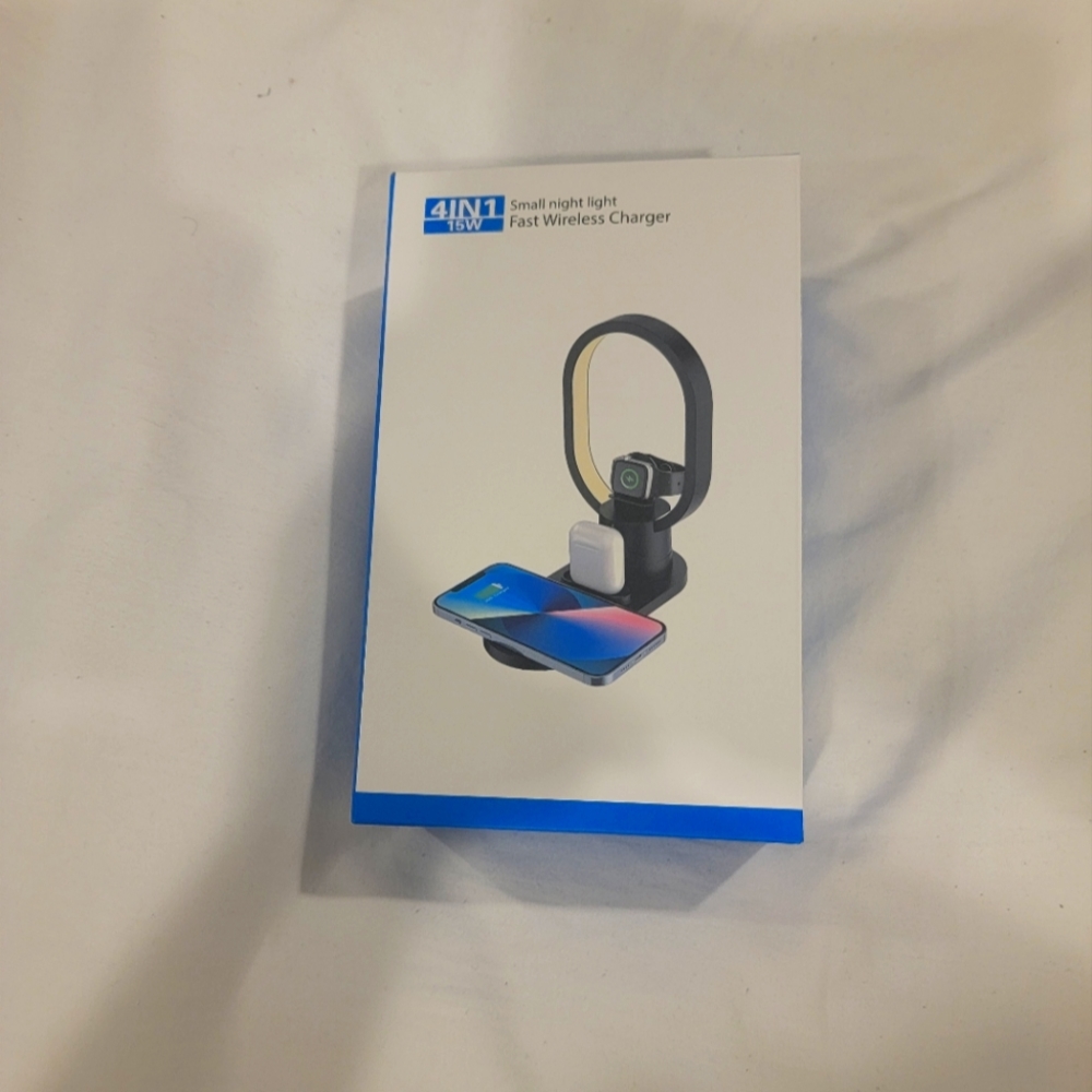 4 in 1- 15 Watt Small light- Fast Wireless Charger